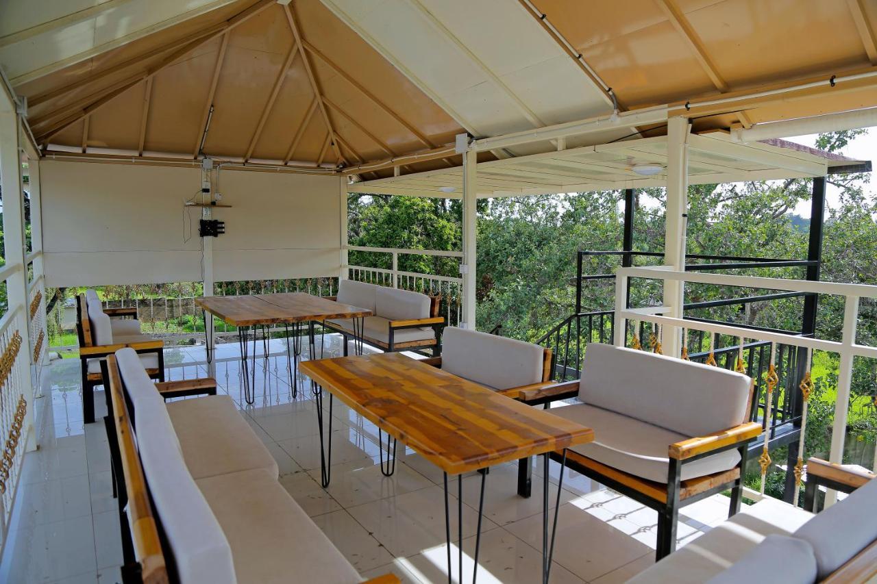 Troy Lodge 卢萨卡 外观 照片